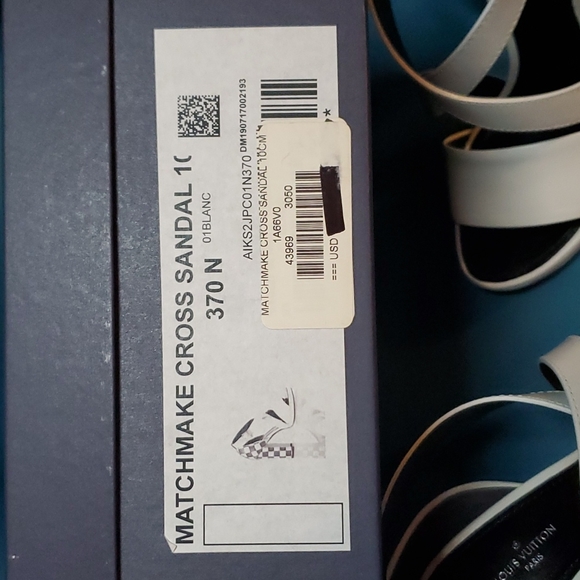 Louis Vuitton Matchmake Cross Sandal - Picture 3 of 4